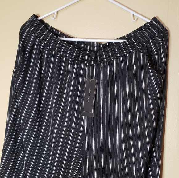 New BCBGMAXAZRIA PANS. Size L - Picture 6 of 12